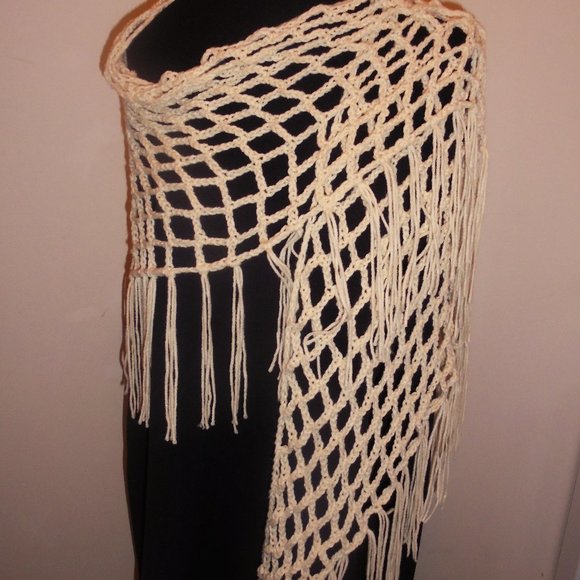 Shawl Crochet Handmade Ivory Fringed Fishnet Large - Picture 3 of 6